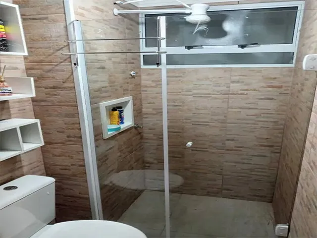 Box de Banheiro, Wolf Box de Banheiro